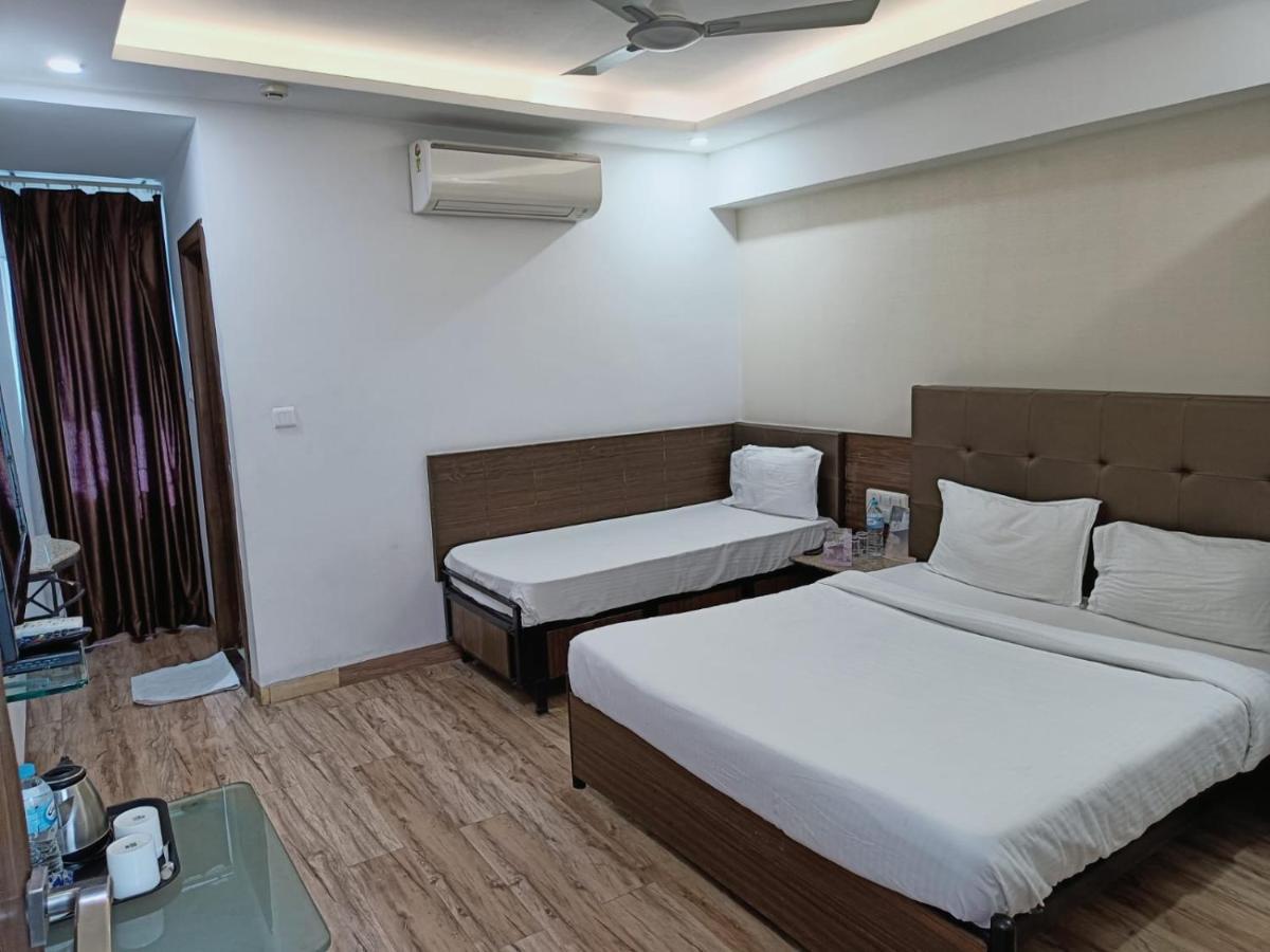 Alba Premier, Indore